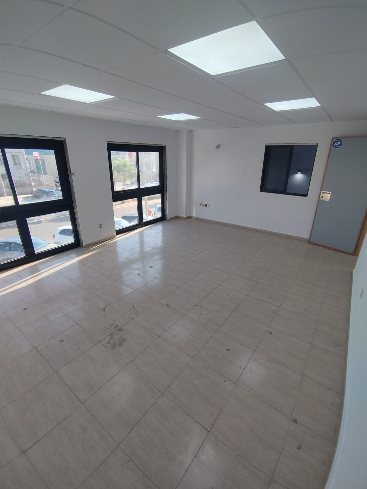 49789_WhatsApp Image 2025-10-08 at 10.47.16 (1).jpeg